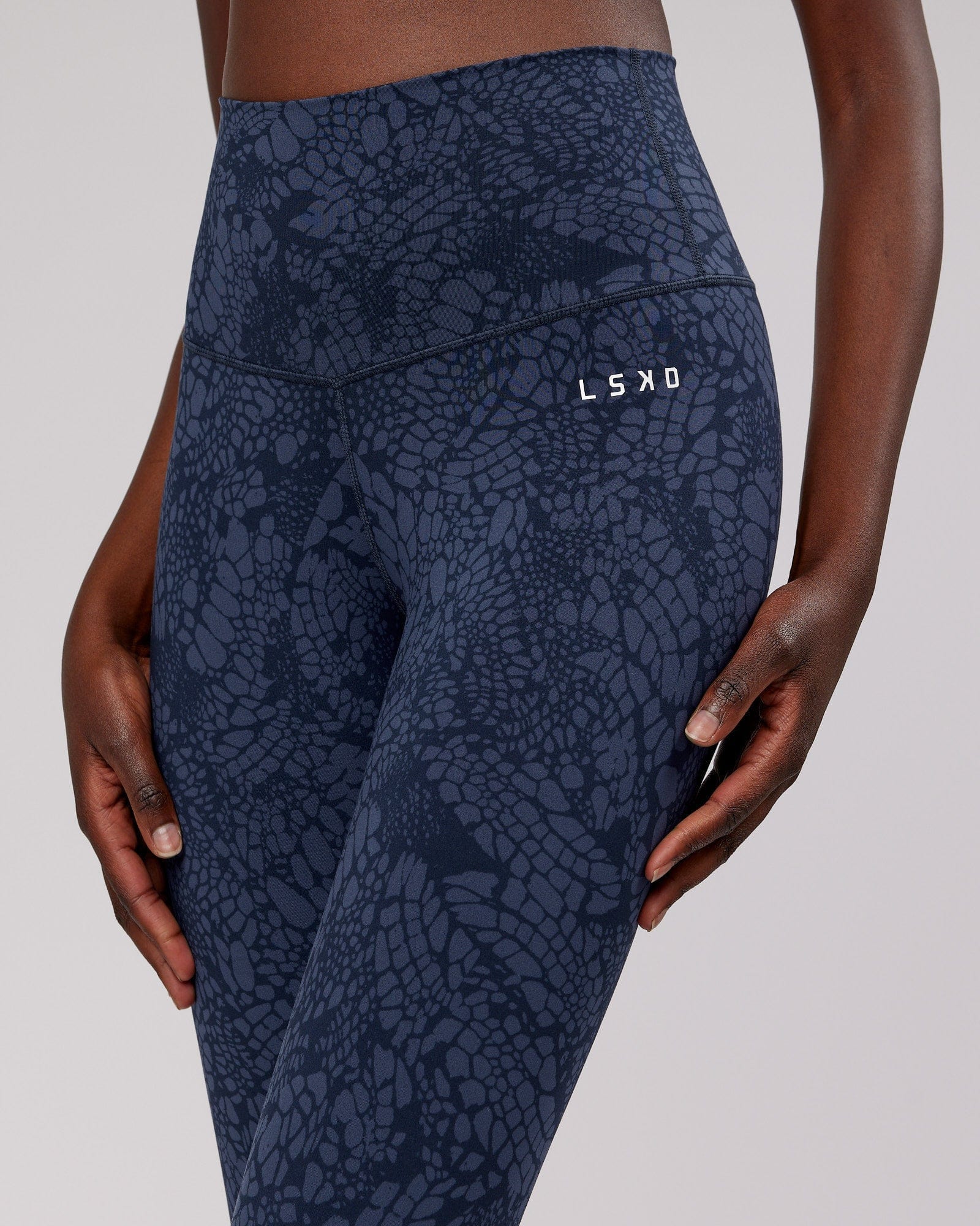 Model wearing Base Full Length Tight - Navy Mamba