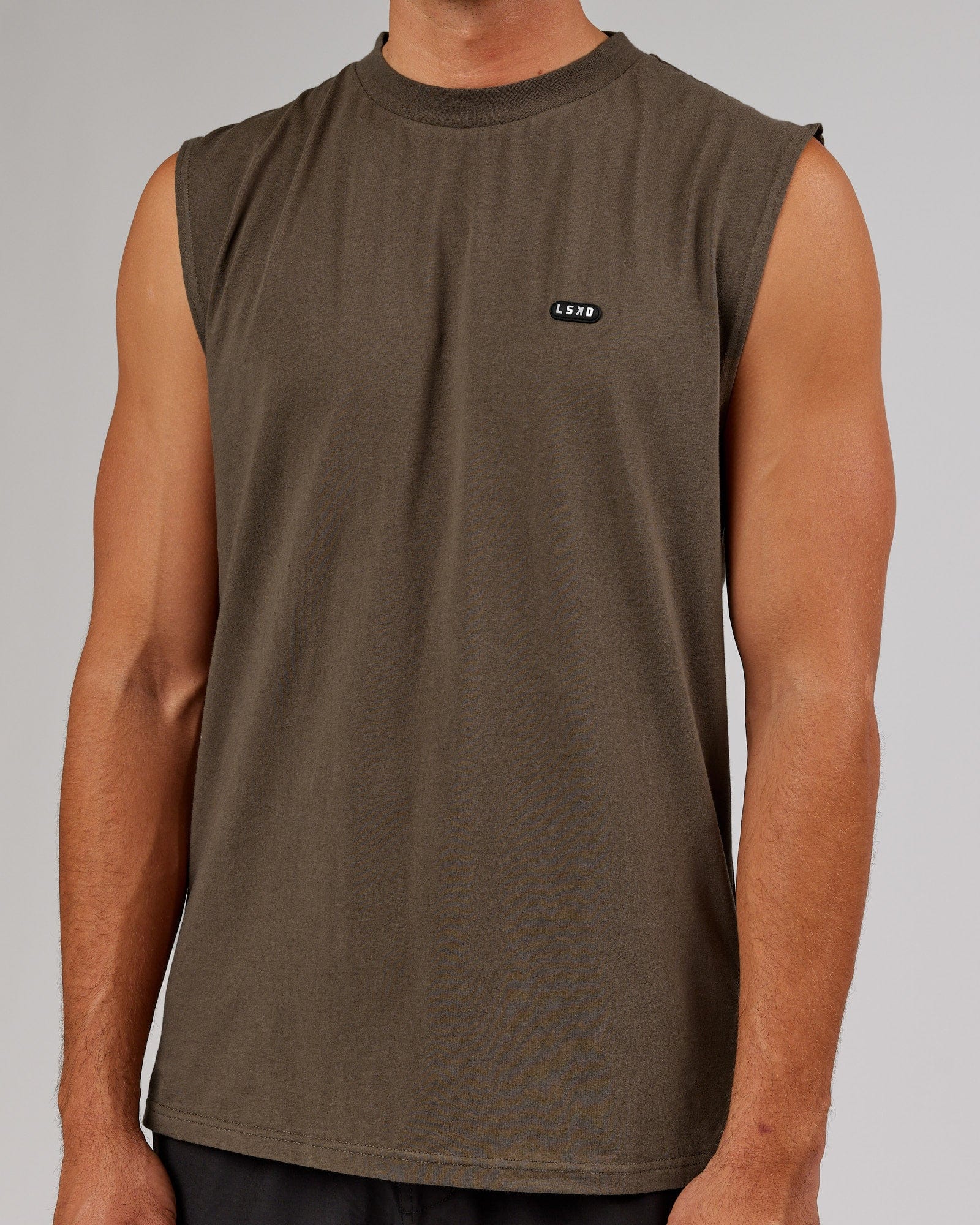Model wearing Capsule FLXCotton Tank Oversize - Army Green