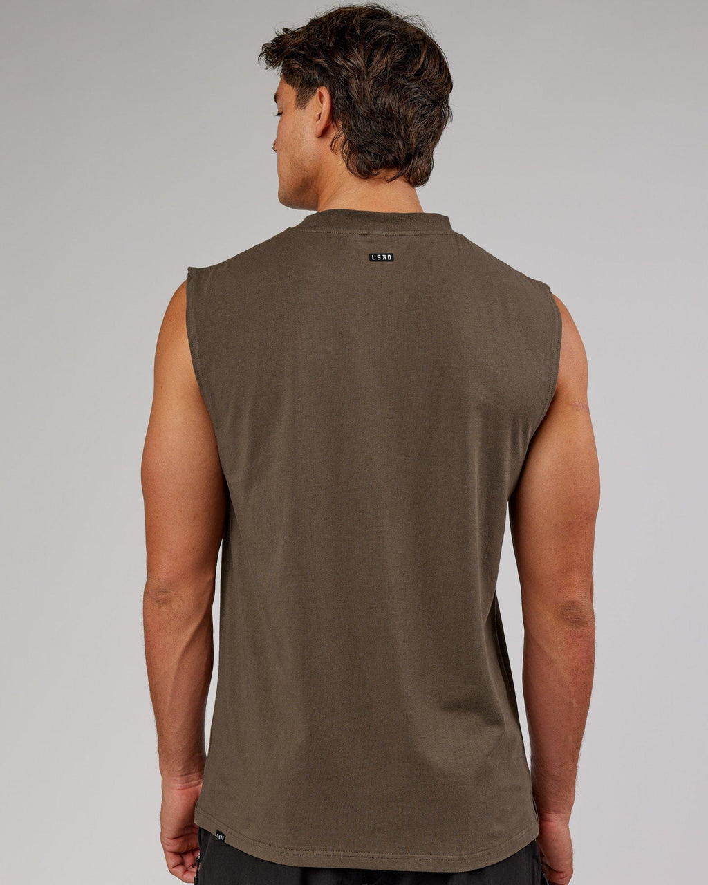 Model wearing Capsule FLXCotton Tank Oversize - Army Green