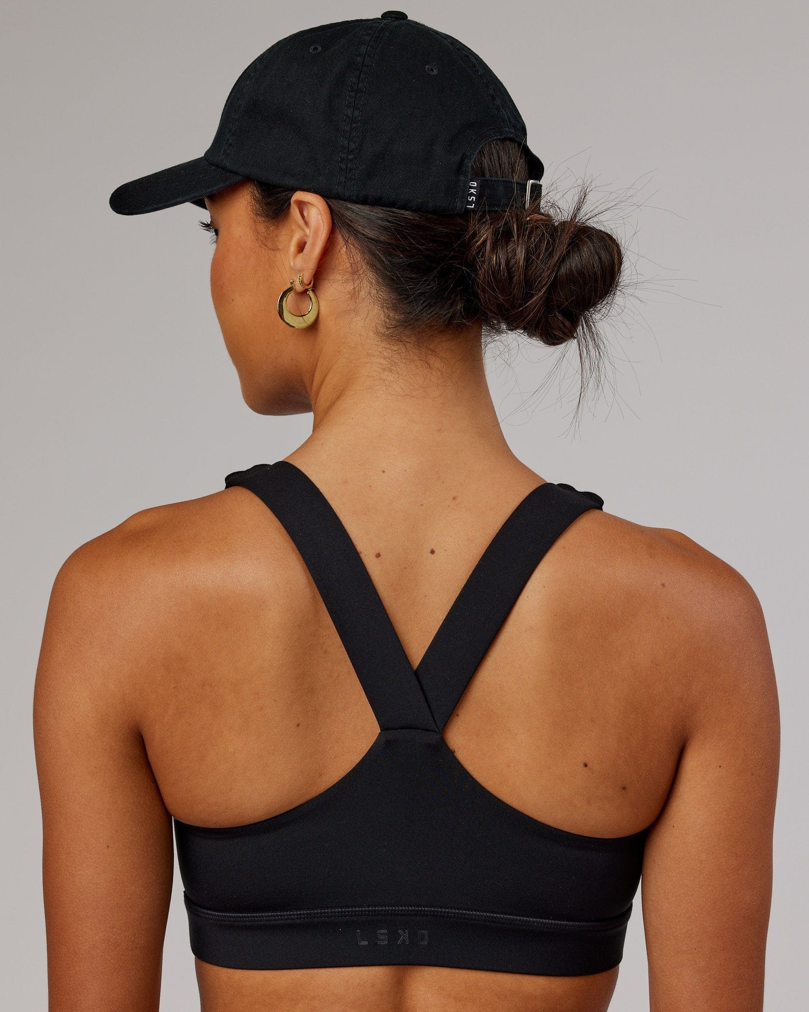 Model wearing Compact Cap - Black