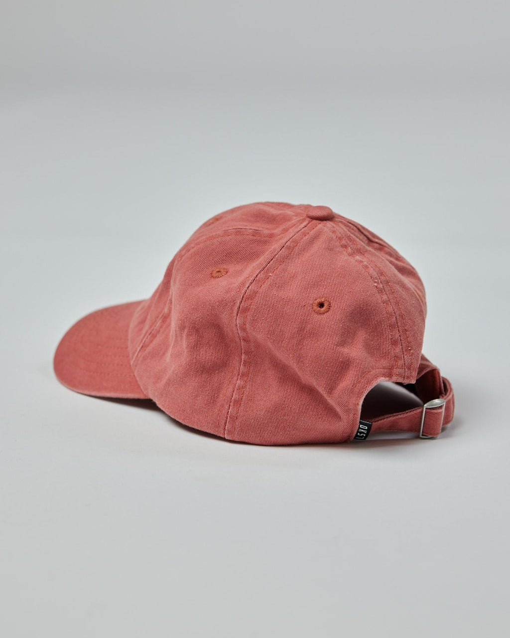 Model wearing Compact Cap - Marsala