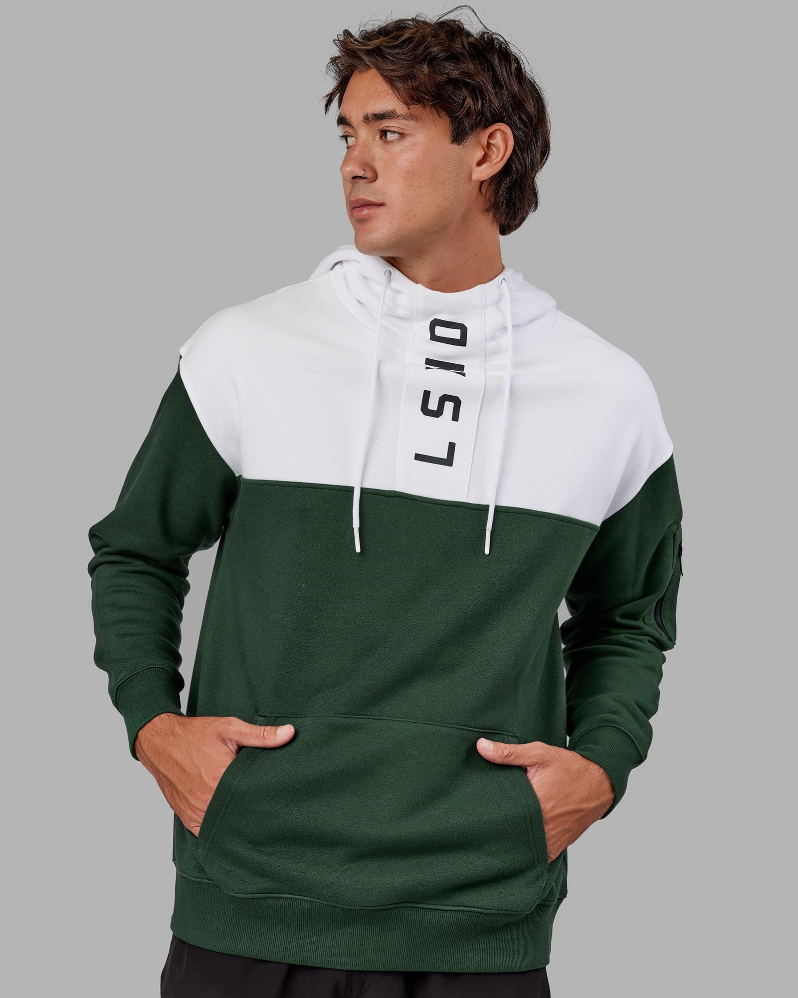 Model wearing Contrary Hoodie Oversize - Pineneedle-White