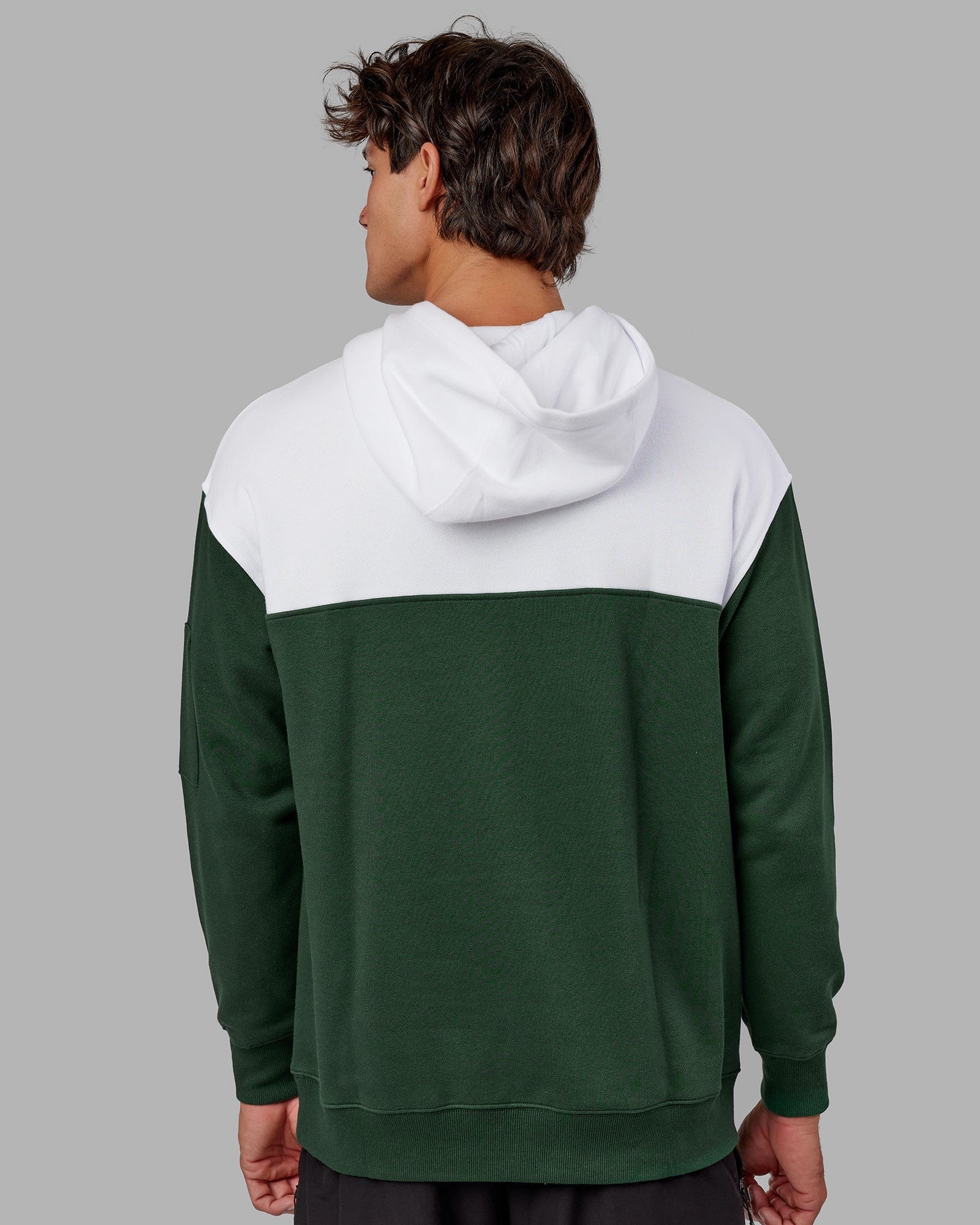 Model wearing Contrary Hoodie Oversize - Pineneedle-White