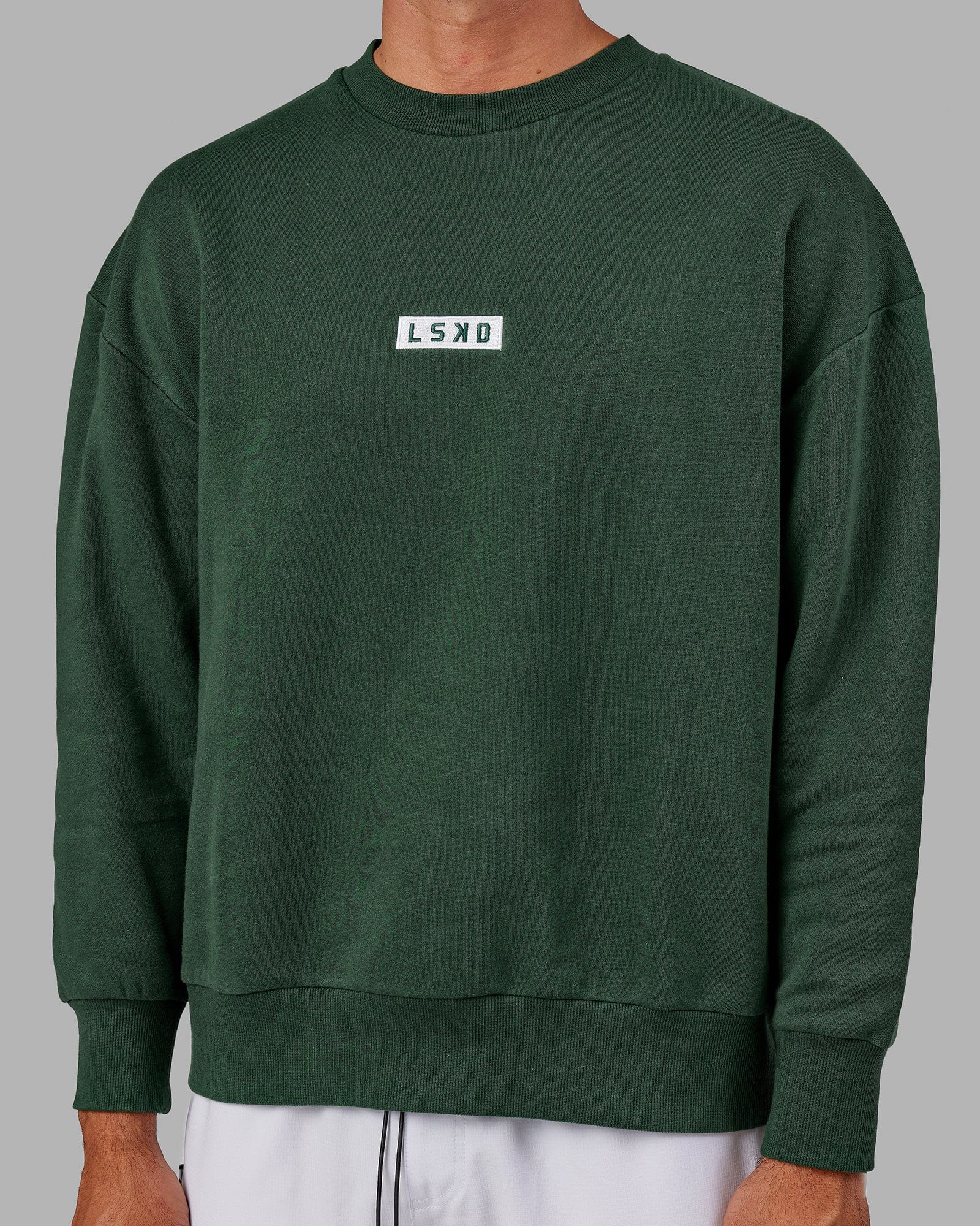 Model wearing Cornerstone Sweater Oversize - Pineneedle