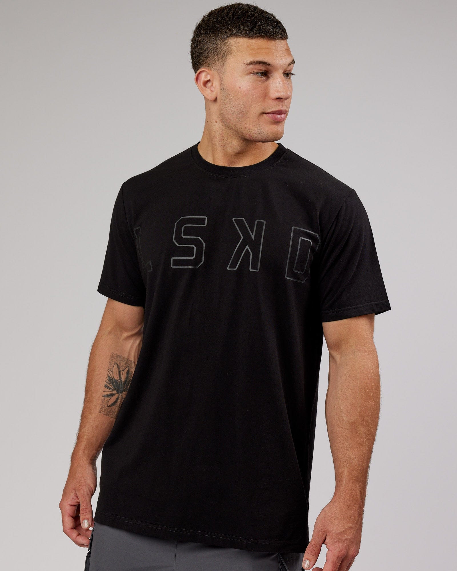 Model wearing Expand FLXCotton Tee - Black-Black