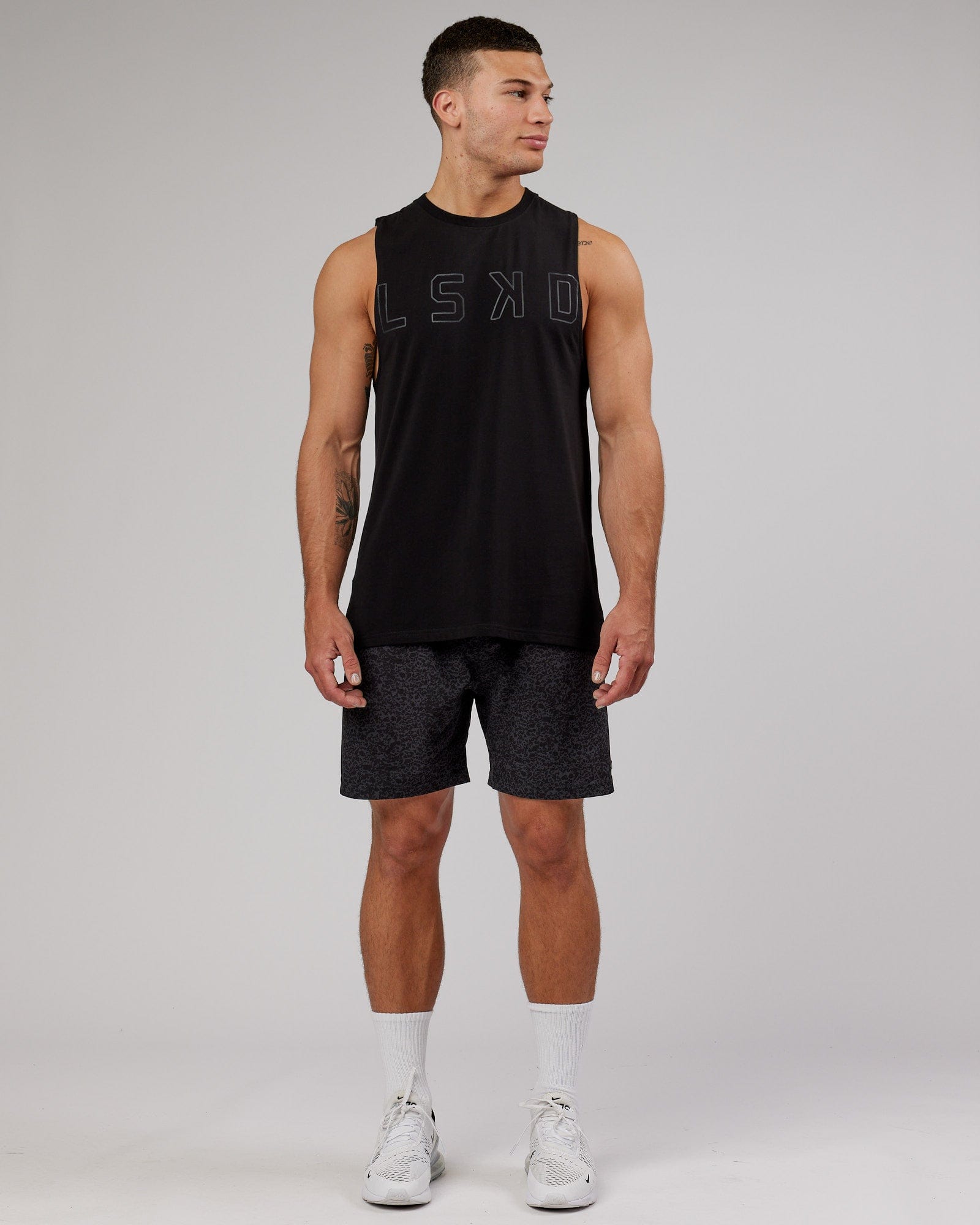 Model wearing Expand FLXCotton Training Fit Tank - Black-Black
