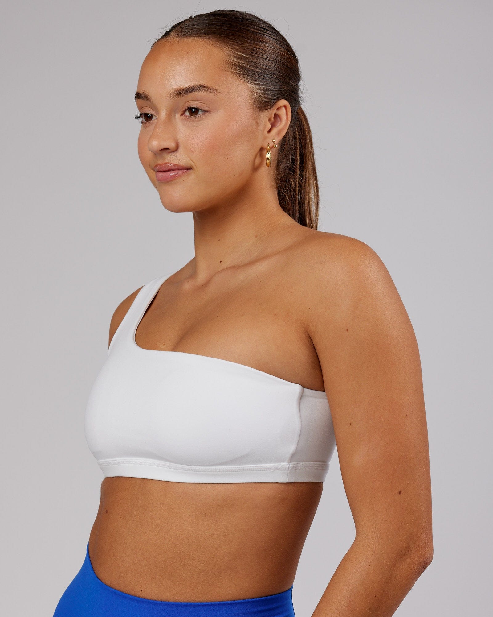 Model wearing Flex Sports Bra - White