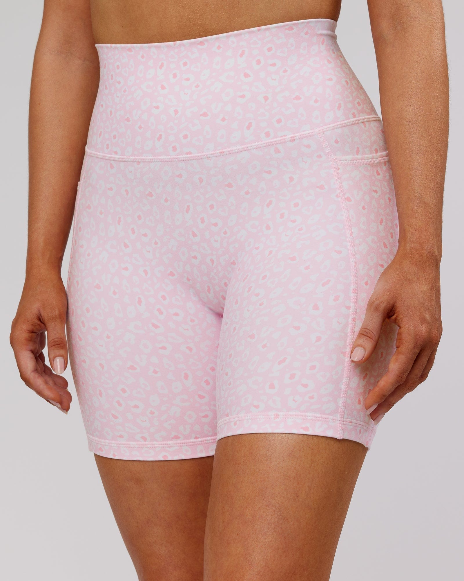 Model wearing Fusion Mid Short Tight - Blush Leopard