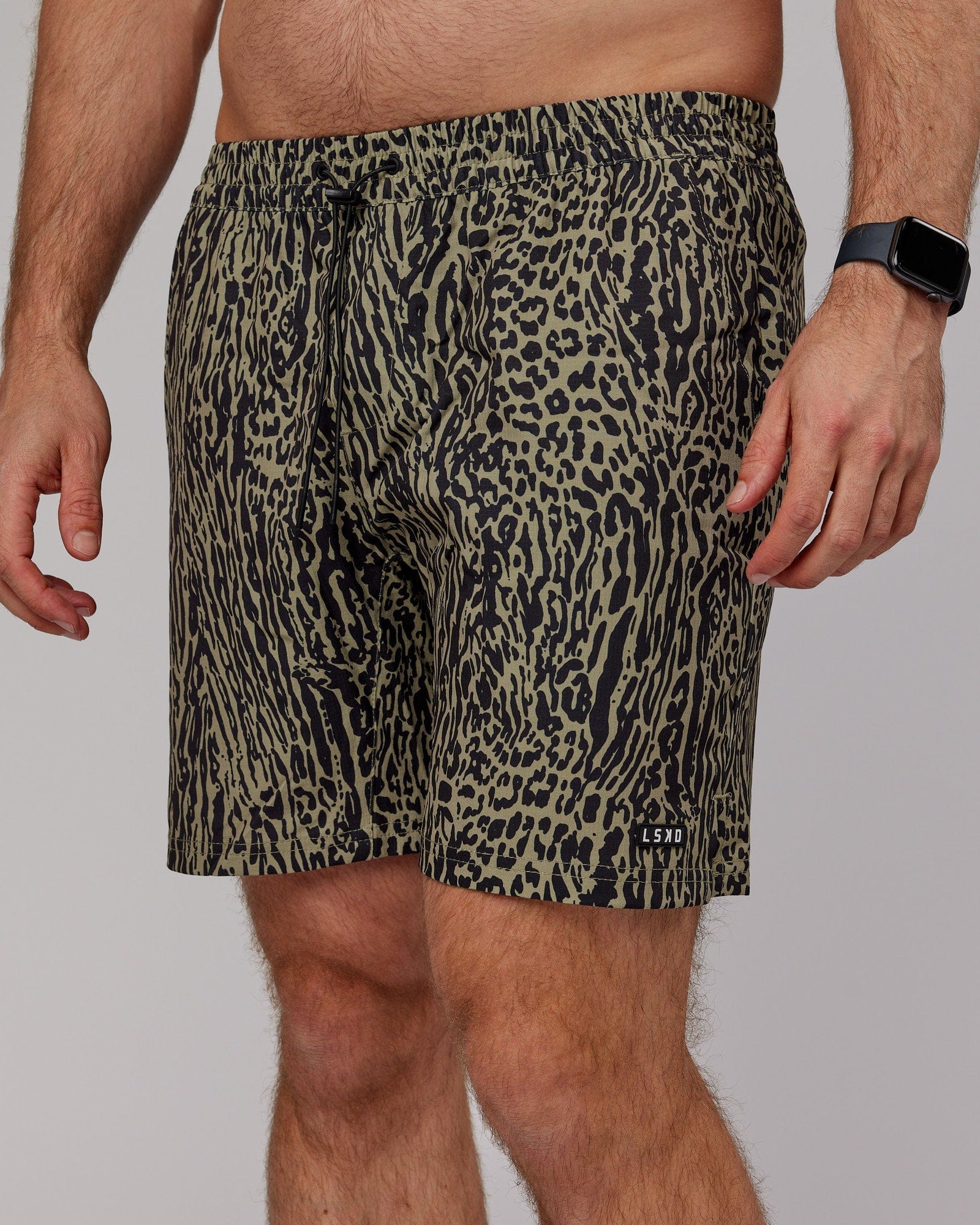 Model wearing Hunter 7" Performance Short - Laurel Oak-Black