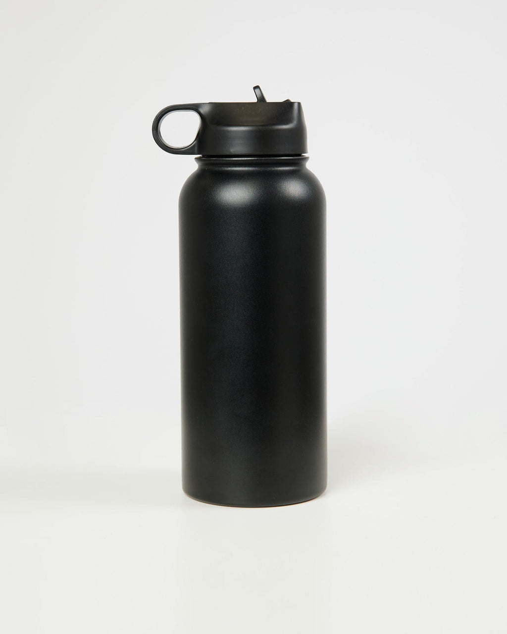 Model wearing Hydrosphere 32oz Insulated Metal Bottle - Black-Black