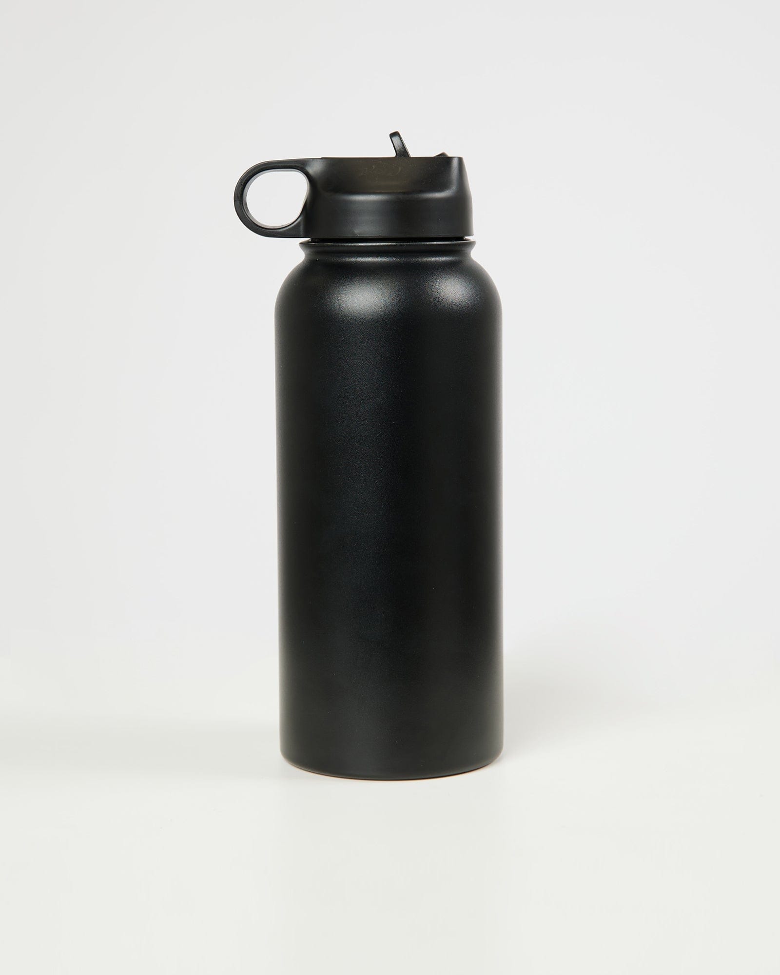 Model wearing Hydrosphere 32oz Insulated Metal Bottle - Black-Black