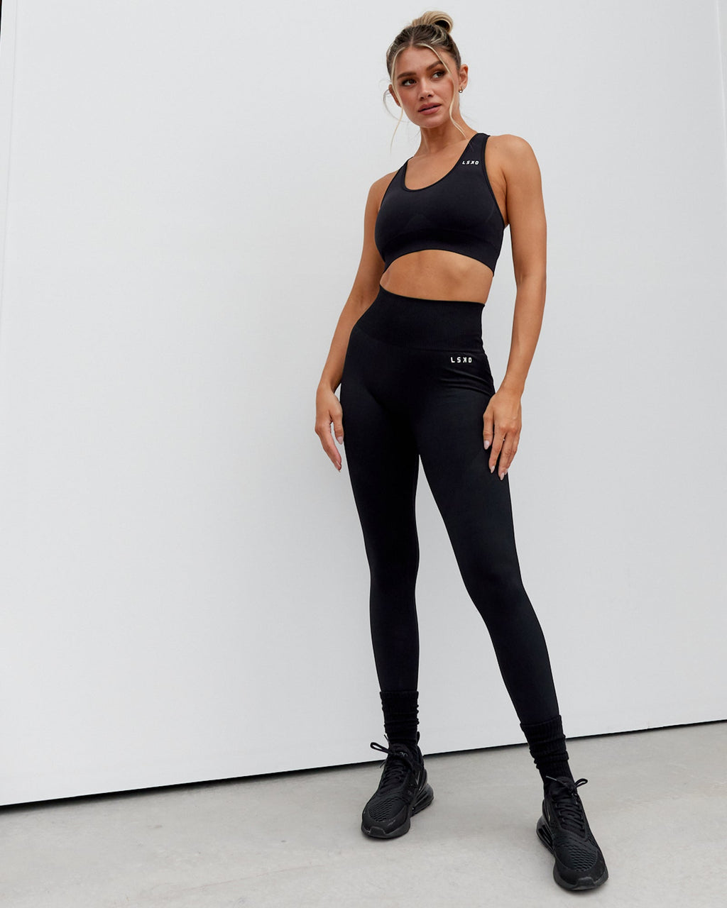 Model wearing Limitless Seamless Full Length Tight - Black