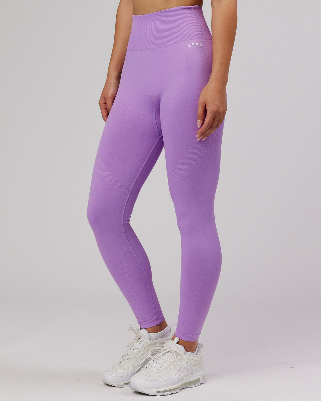 Model wearing Limitless Seamless Full Length Tight - Lilac