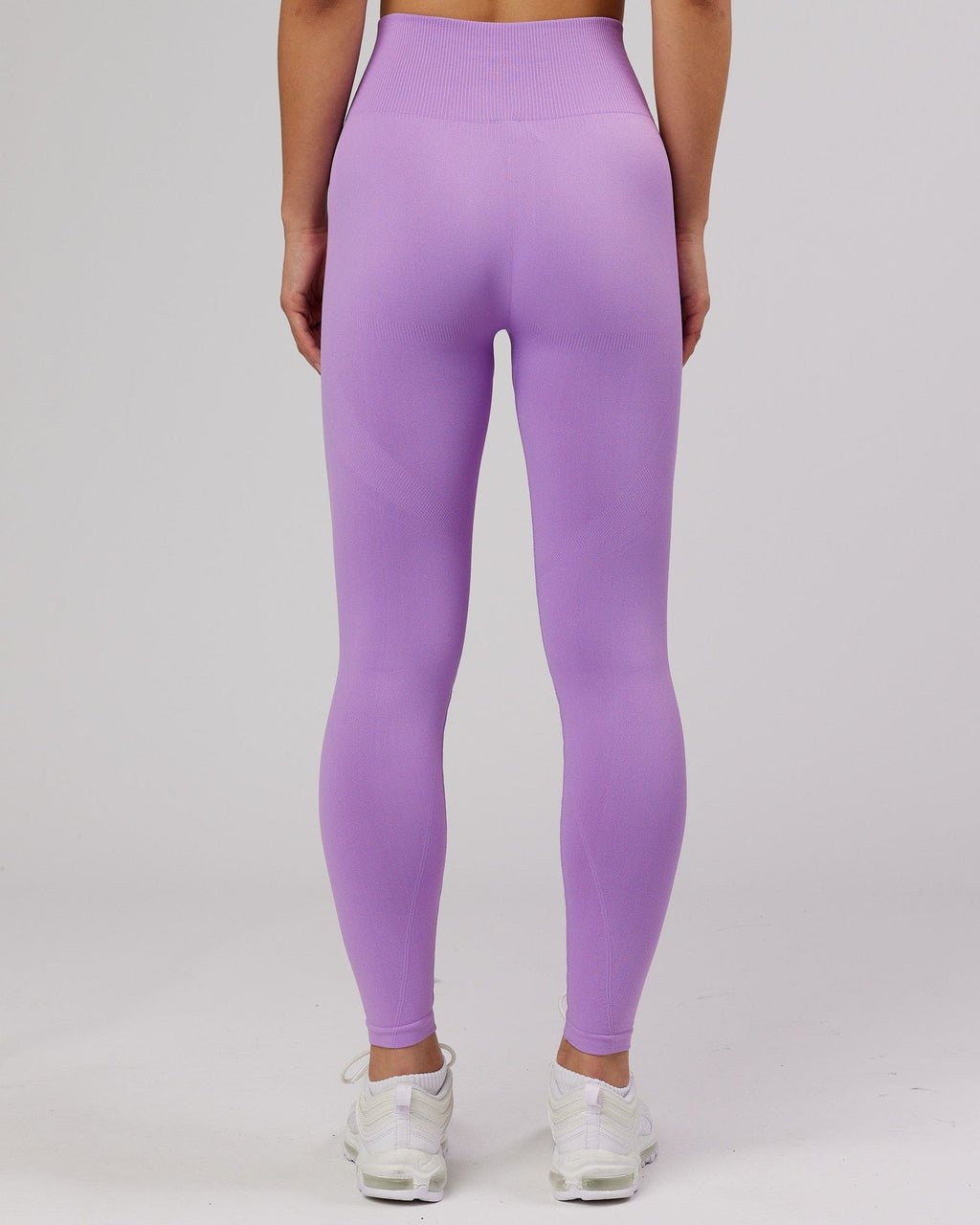 Model wearing Limitless Seamless Full Length Tight - Lilac