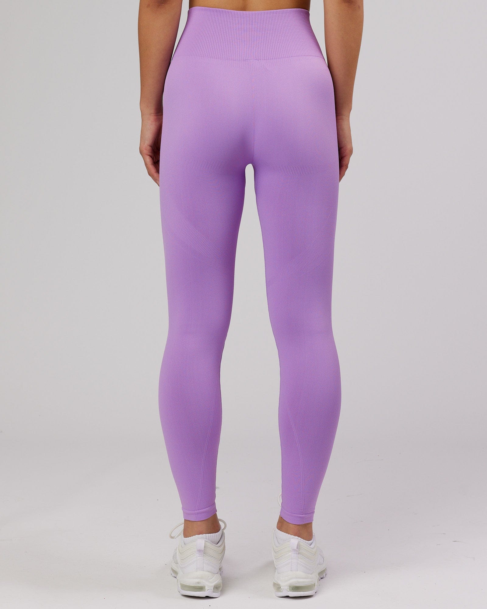Model wearing Limitless Seamless Full Length Tight - Lilac