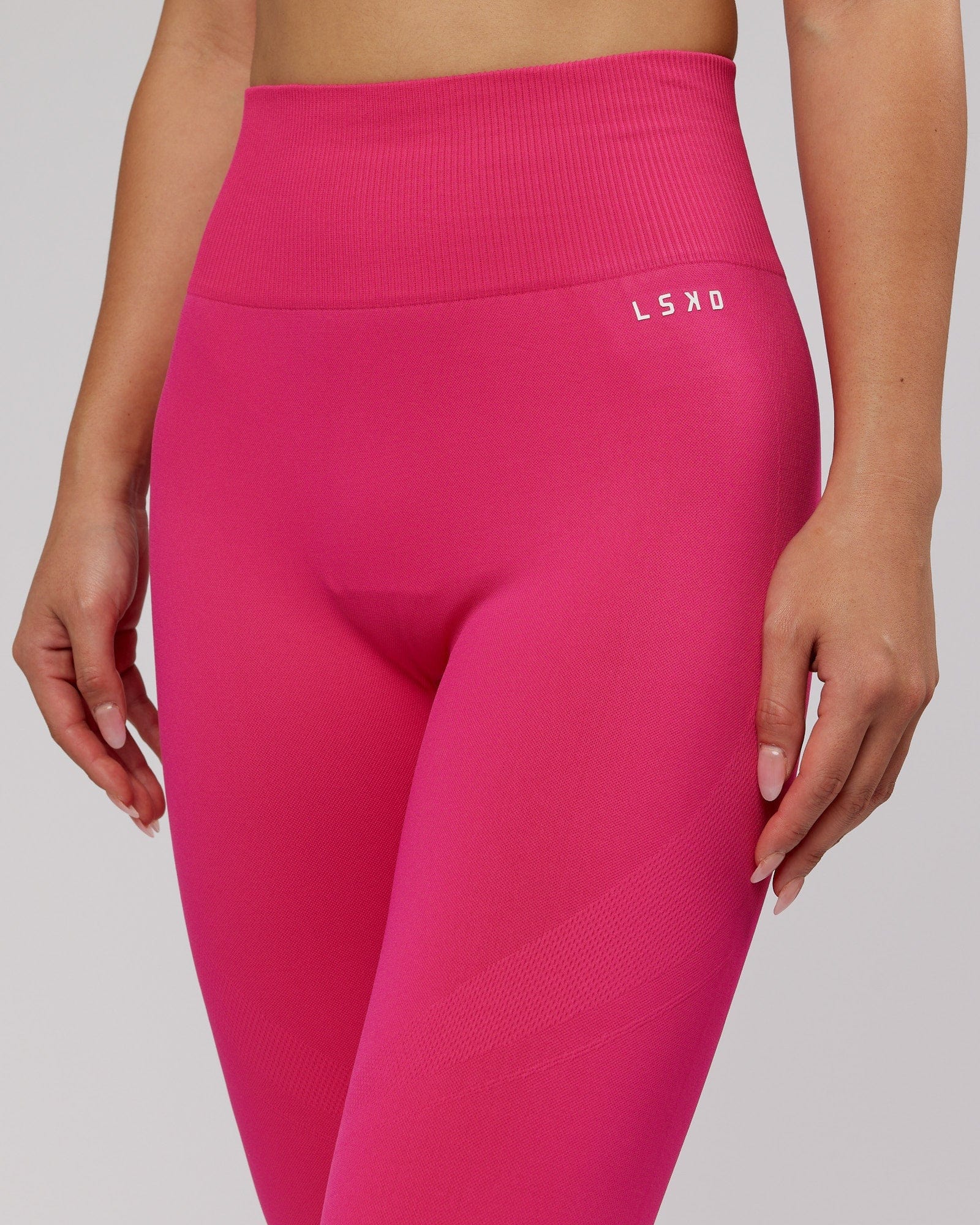 Model wearing Limitless Seamless Full Length Tight - Magenta