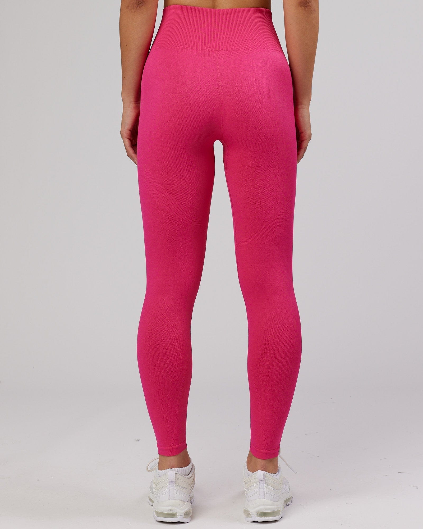 Model wearing Limitless Seamless Full Length Tight - Magenta