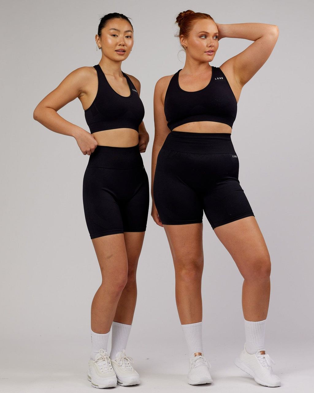 Model wearing Limitless Seamless Mid Short Tight - Black