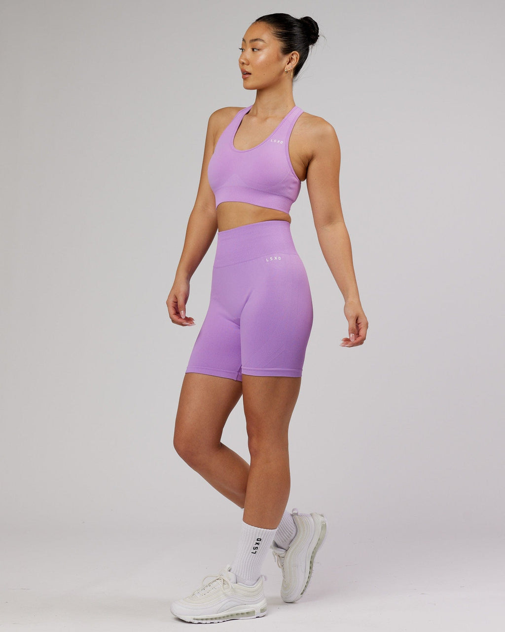 Model wearing Limitless Seamless Sports Bra - Lilac
