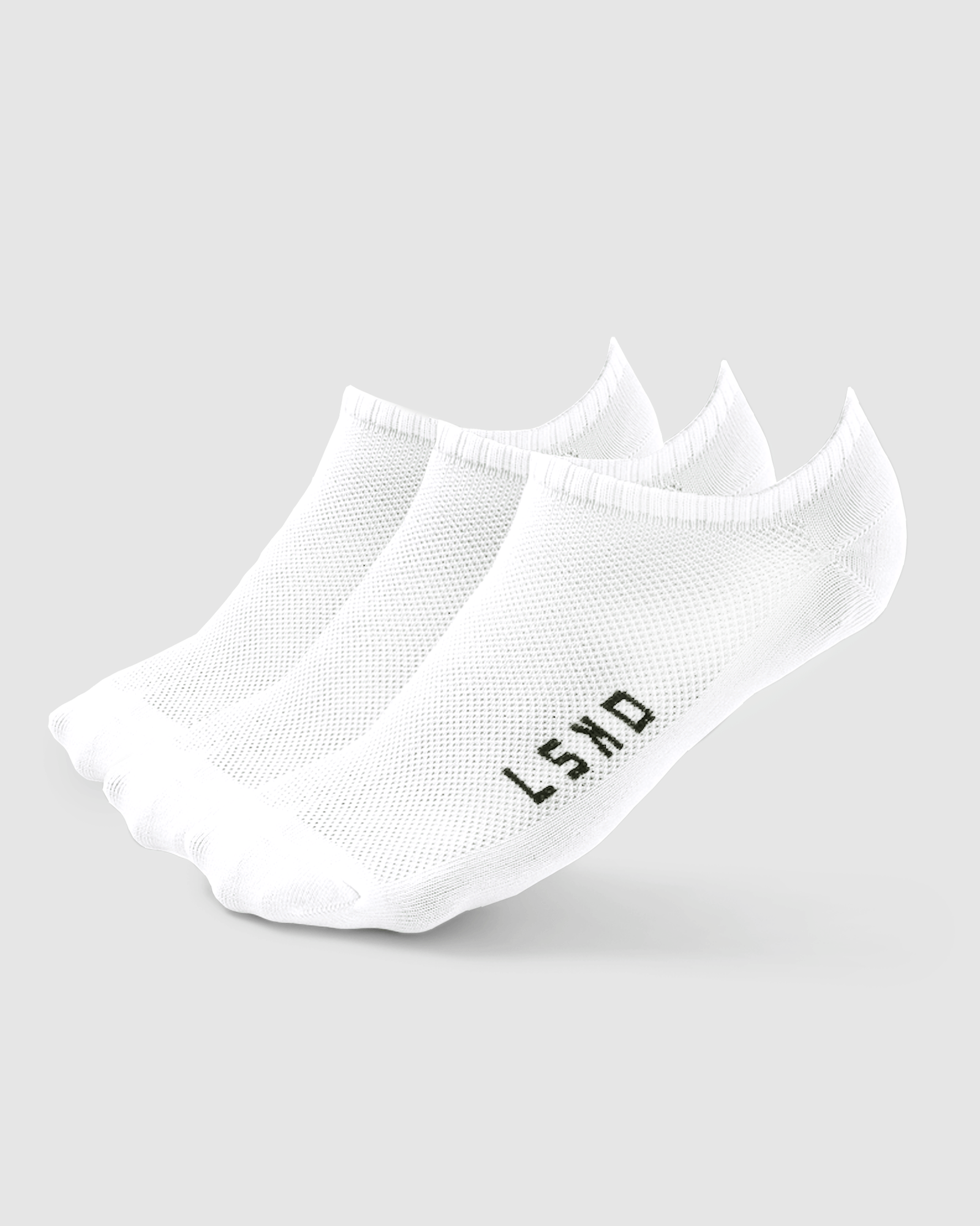 Model wearing Mens 3 Pack Covert Ankle Sock - White