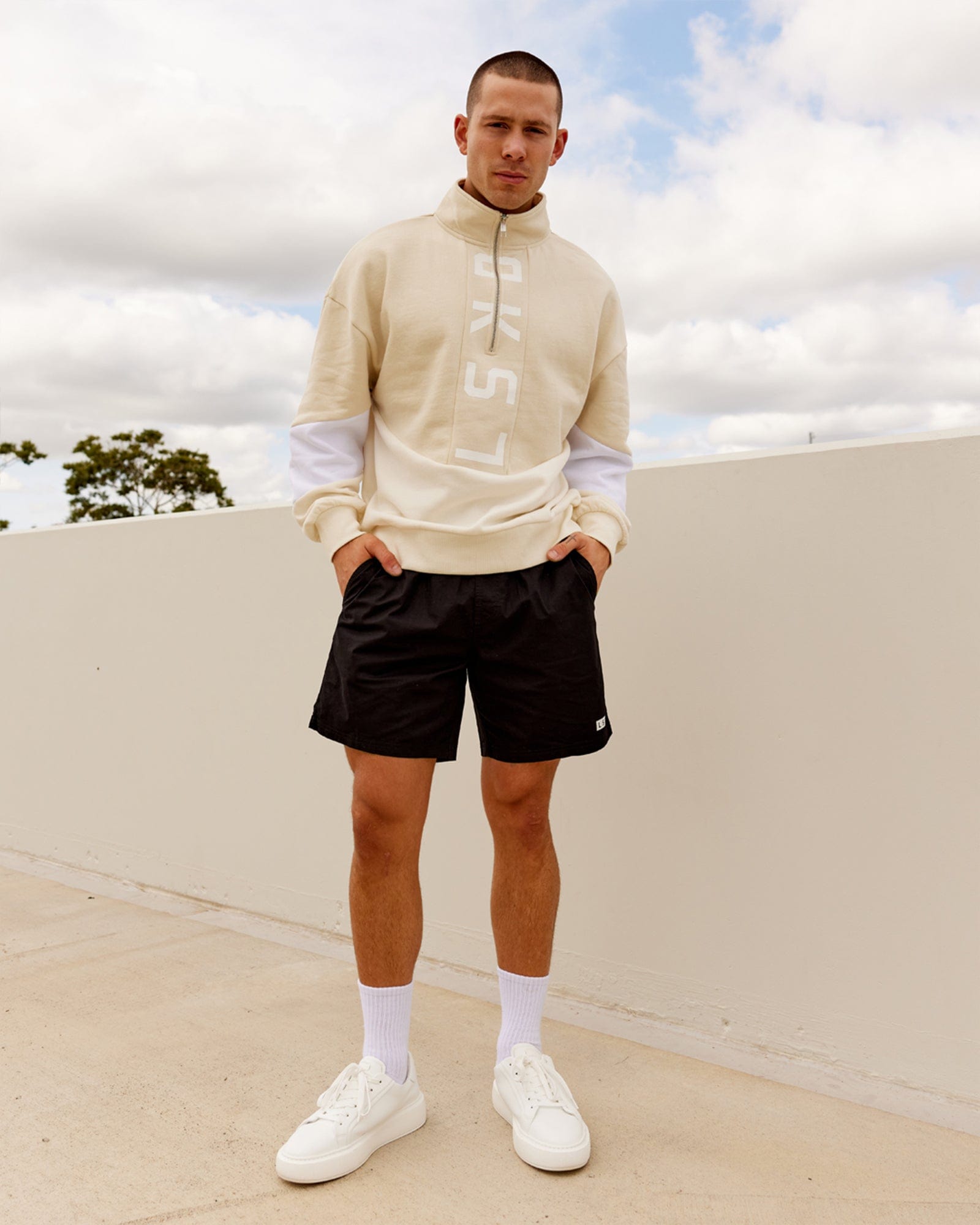 Model wearing Inversion Sweater Oversize - Almond Milk