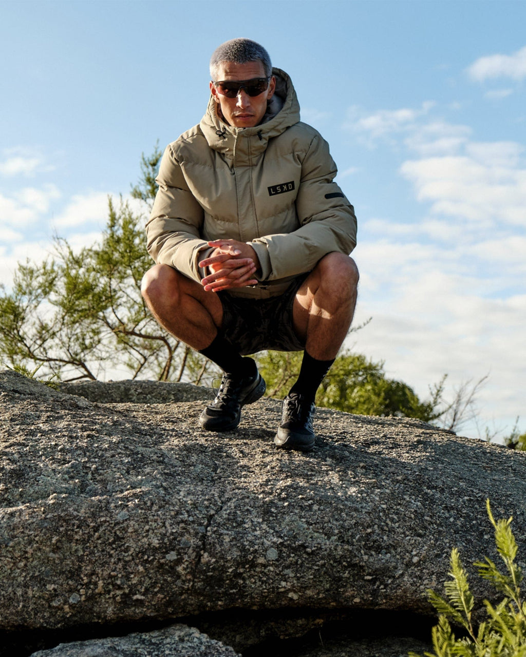 Model wearing Roasted Puffer Jacket Oversize 22 - Laurel Oak