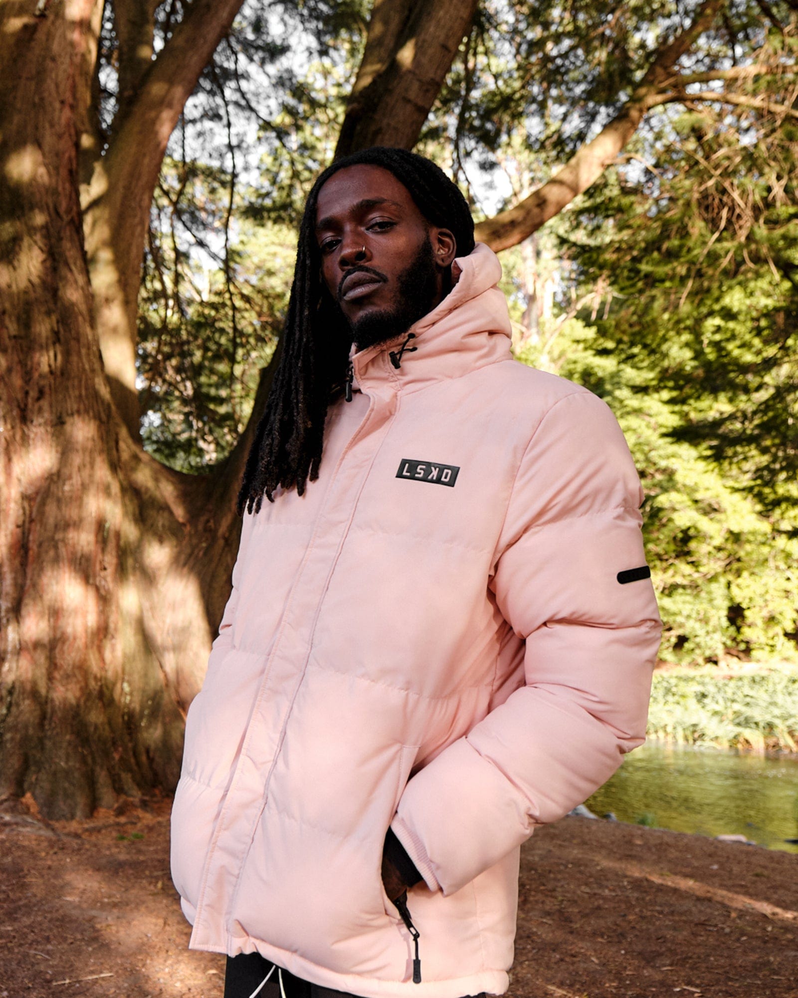 Model wearing Roasted Puffer Jacket Oversize 22 - Peach Whip