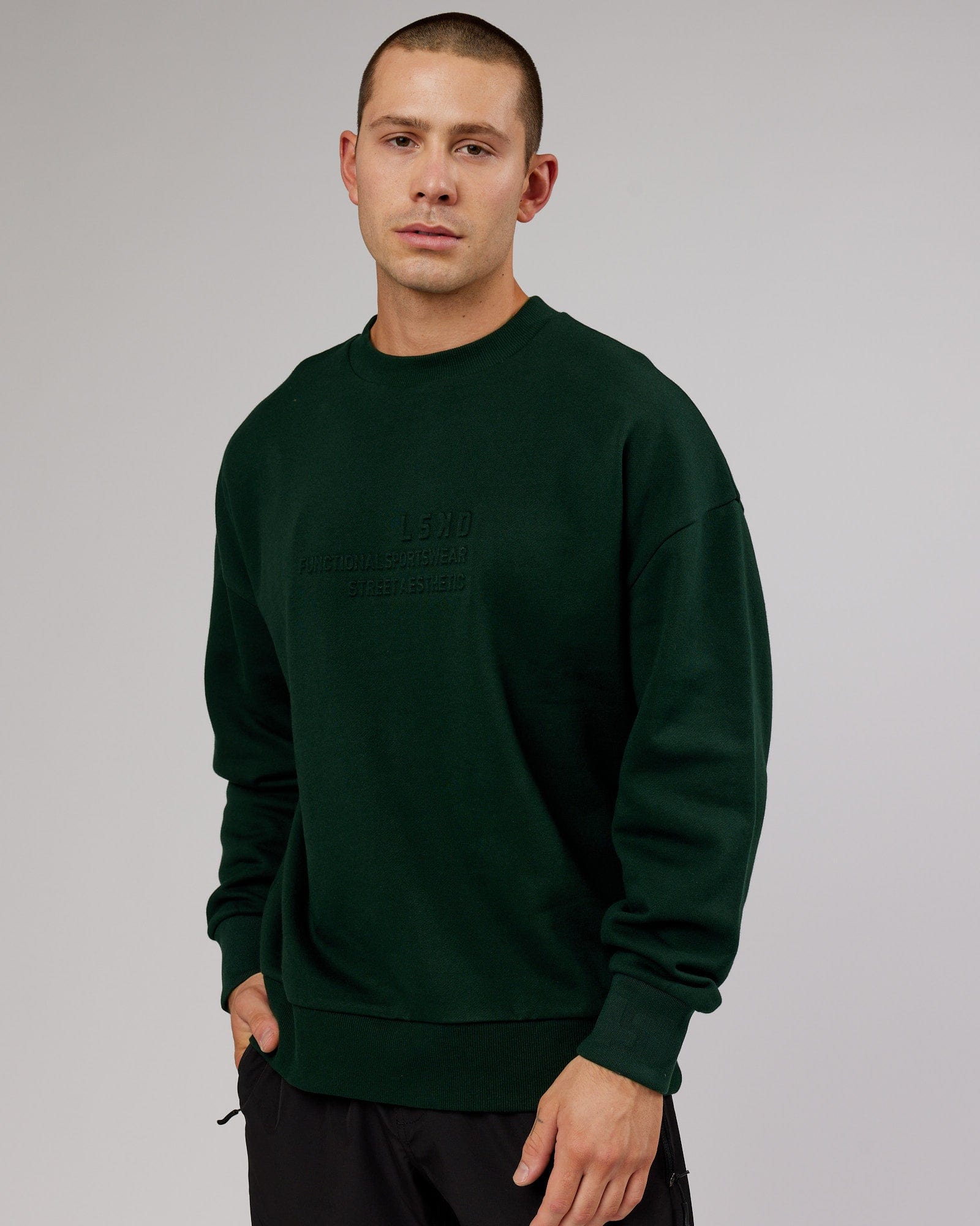 Model wearing Ultimate Comfort Sweater Oversize - Forest