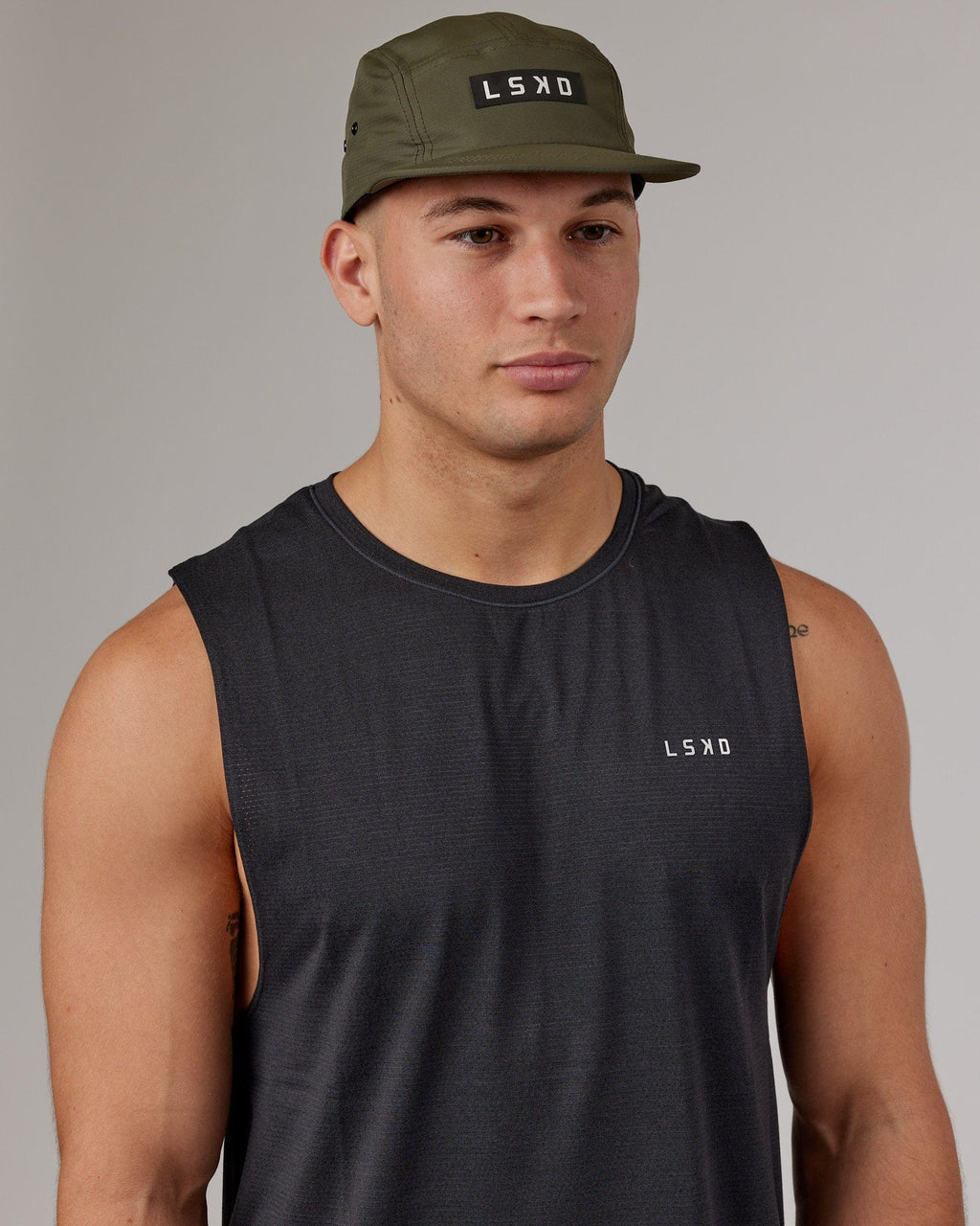 Model wearing Run Club Cap - Forest Night