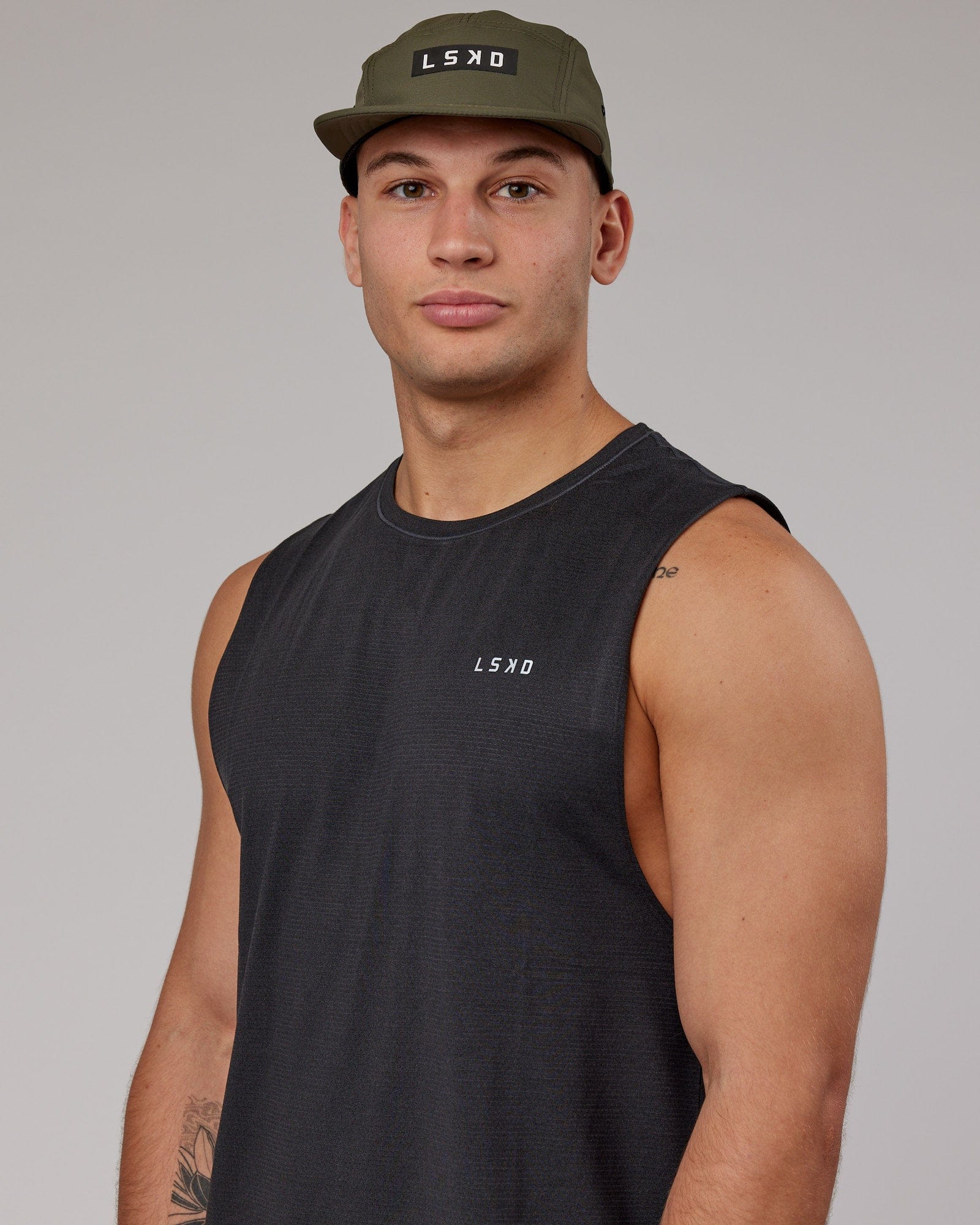 Model wearing Run Club Cap - Forest Night