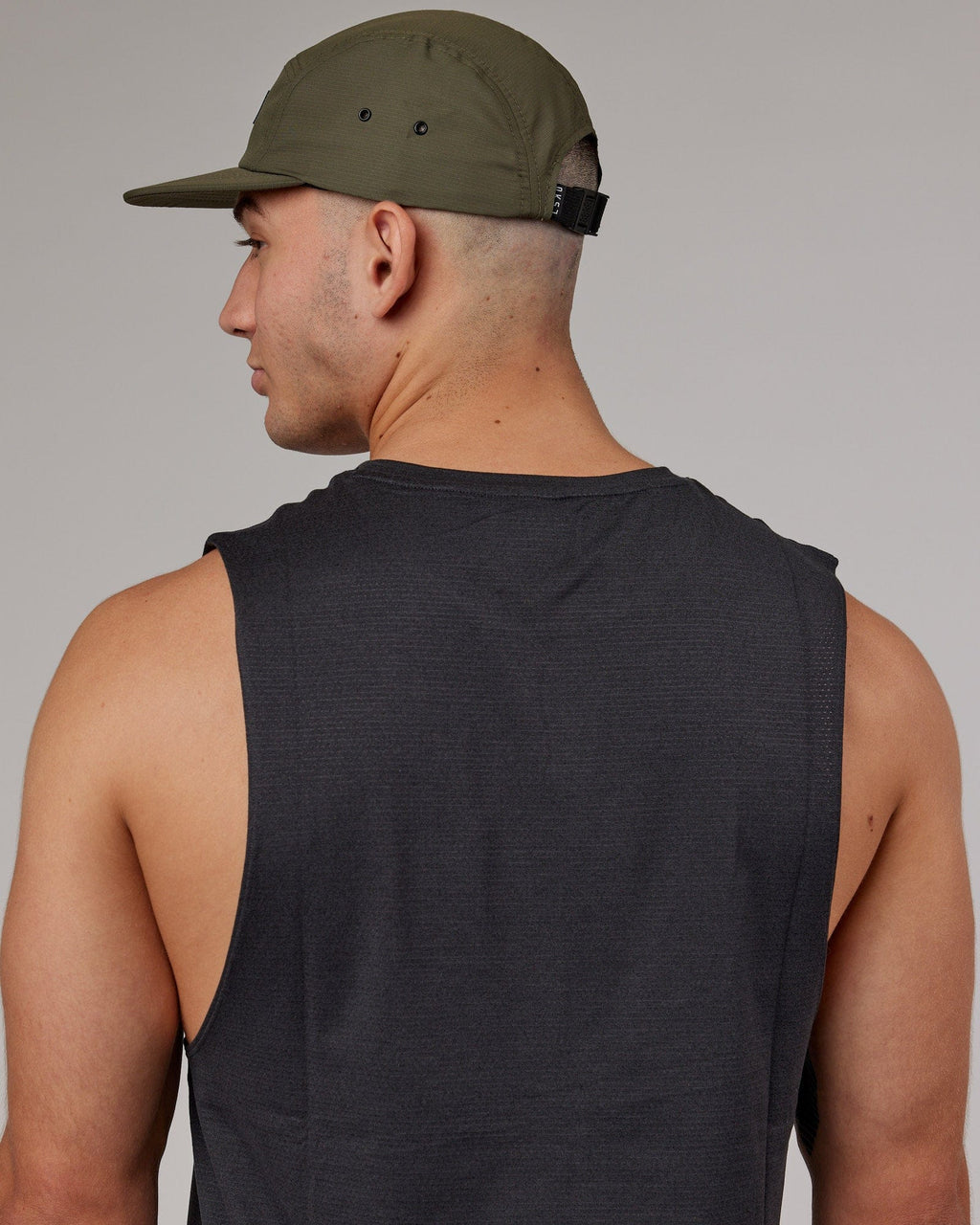 Model wearing Run Club Cap - Forest Night