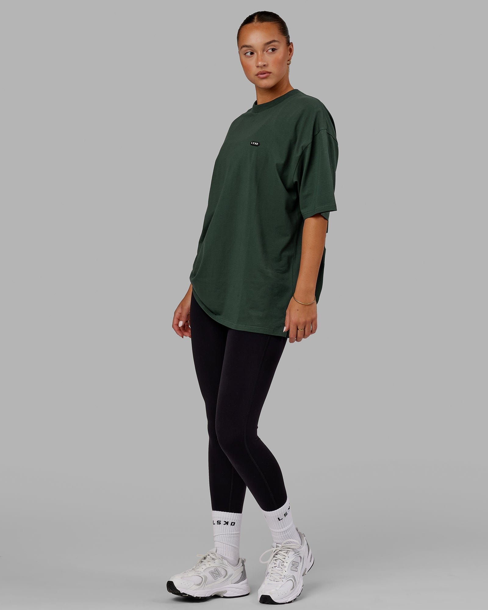 Model wearing Unisex Capsule FLXCotton Tee Oversize - Vital Green