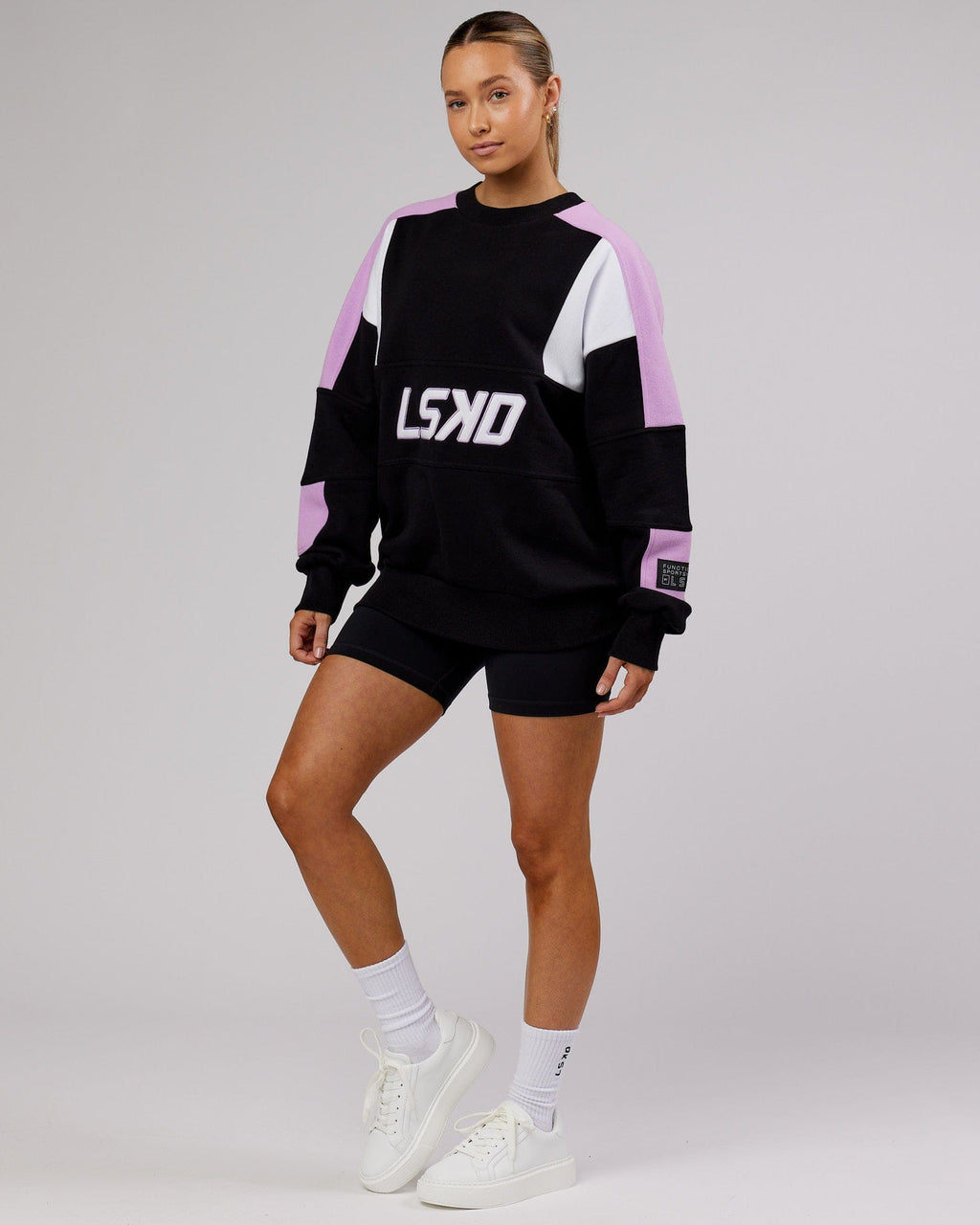 Model wearing Unisex Slam Sweater Oversize - Black-Lilac