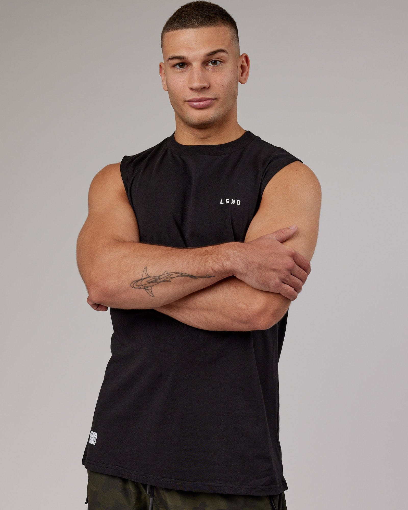 Model wearing VS5 FLXCotton Tank Oversize - Black