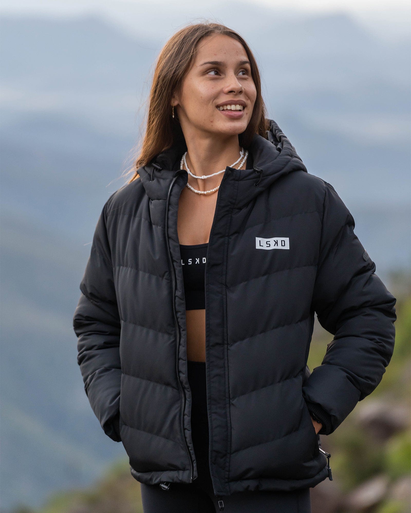 Model wearing Roasted Puffer Jacket 22 - Black