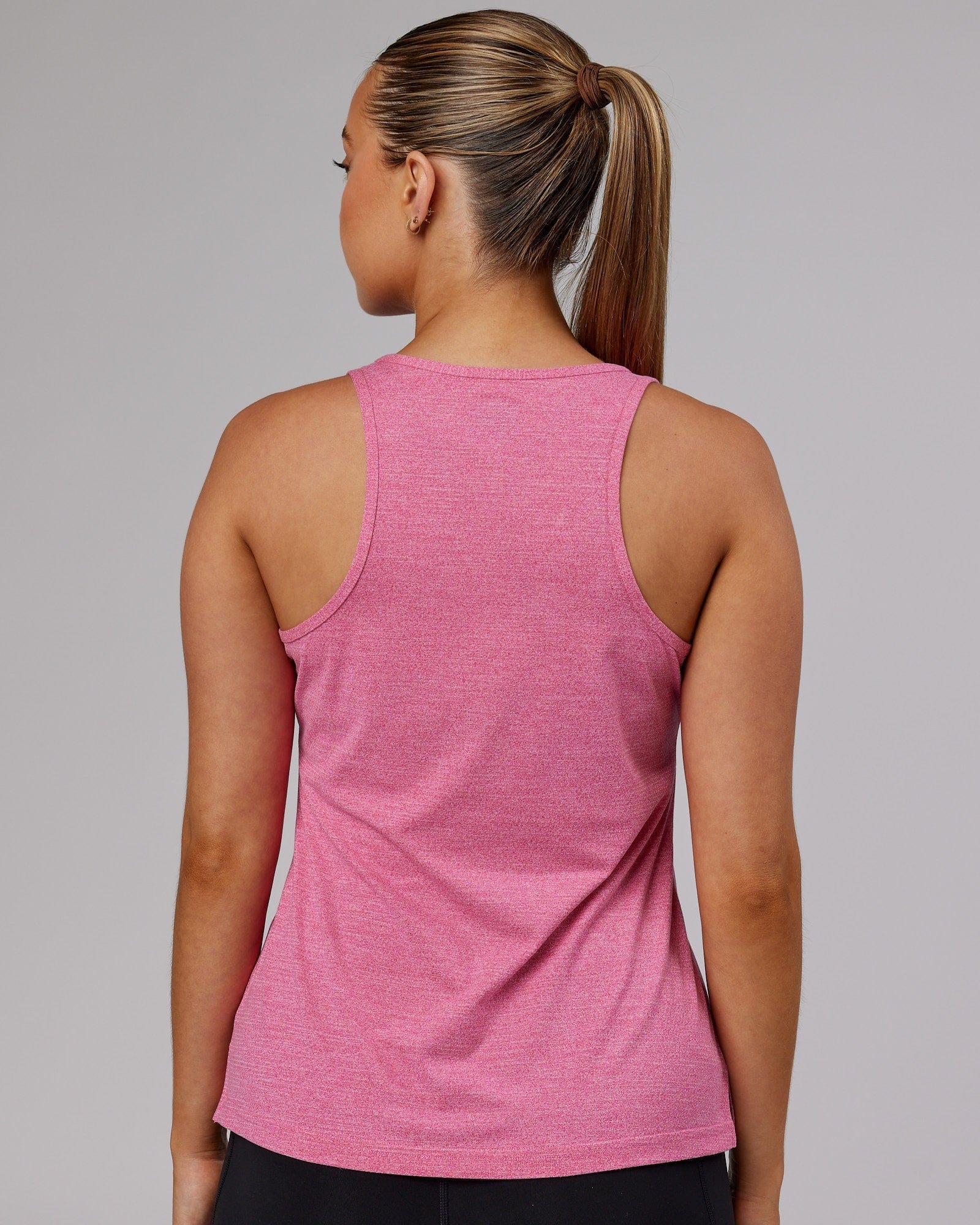 Model wearing Perform VapourFLX Tank - Magenta Marl
