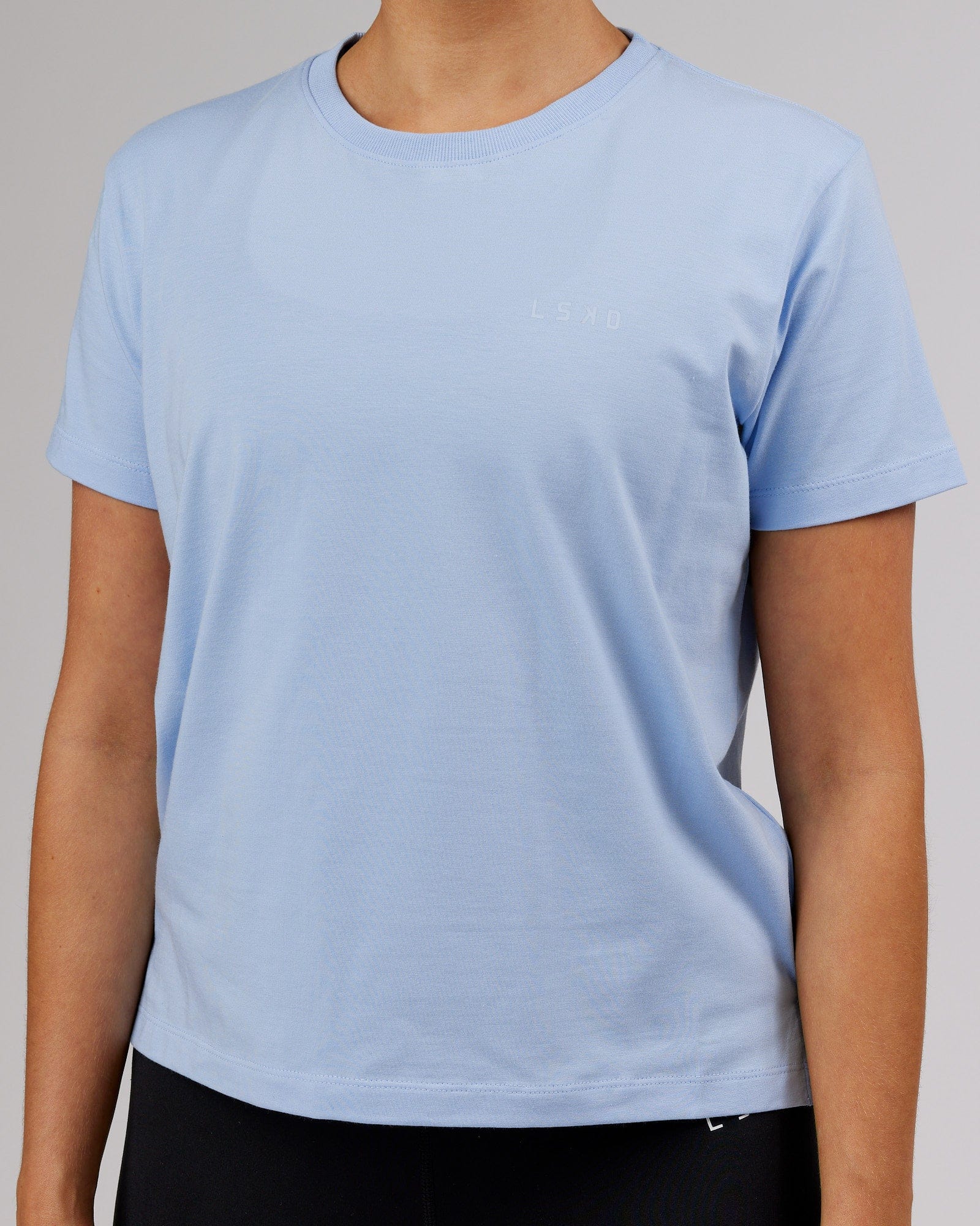 Model wearing Deluxe PimaFLX Tee - Windsurfer