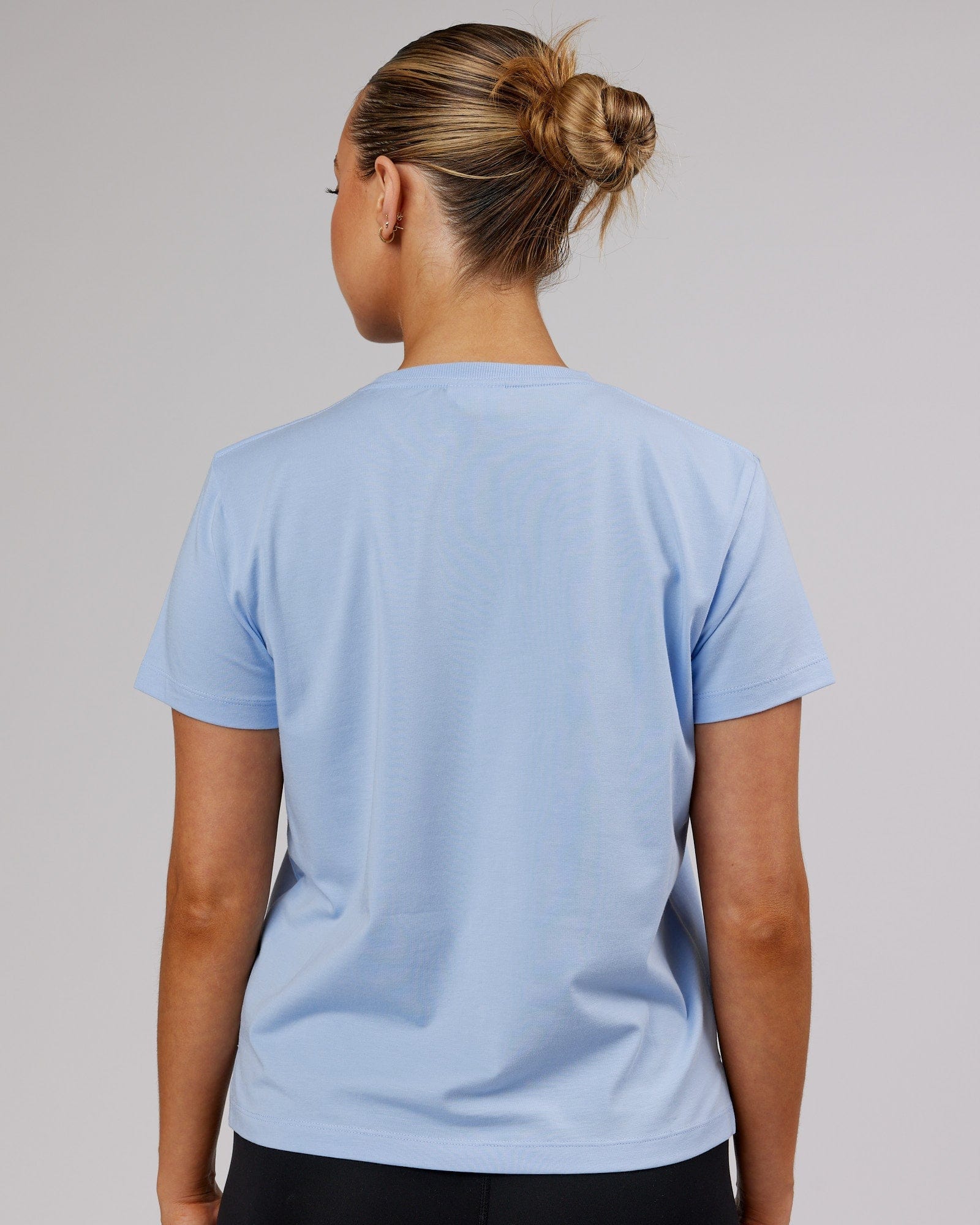 Model wearing Deluxe PimaFLX Tee - Windsurfer