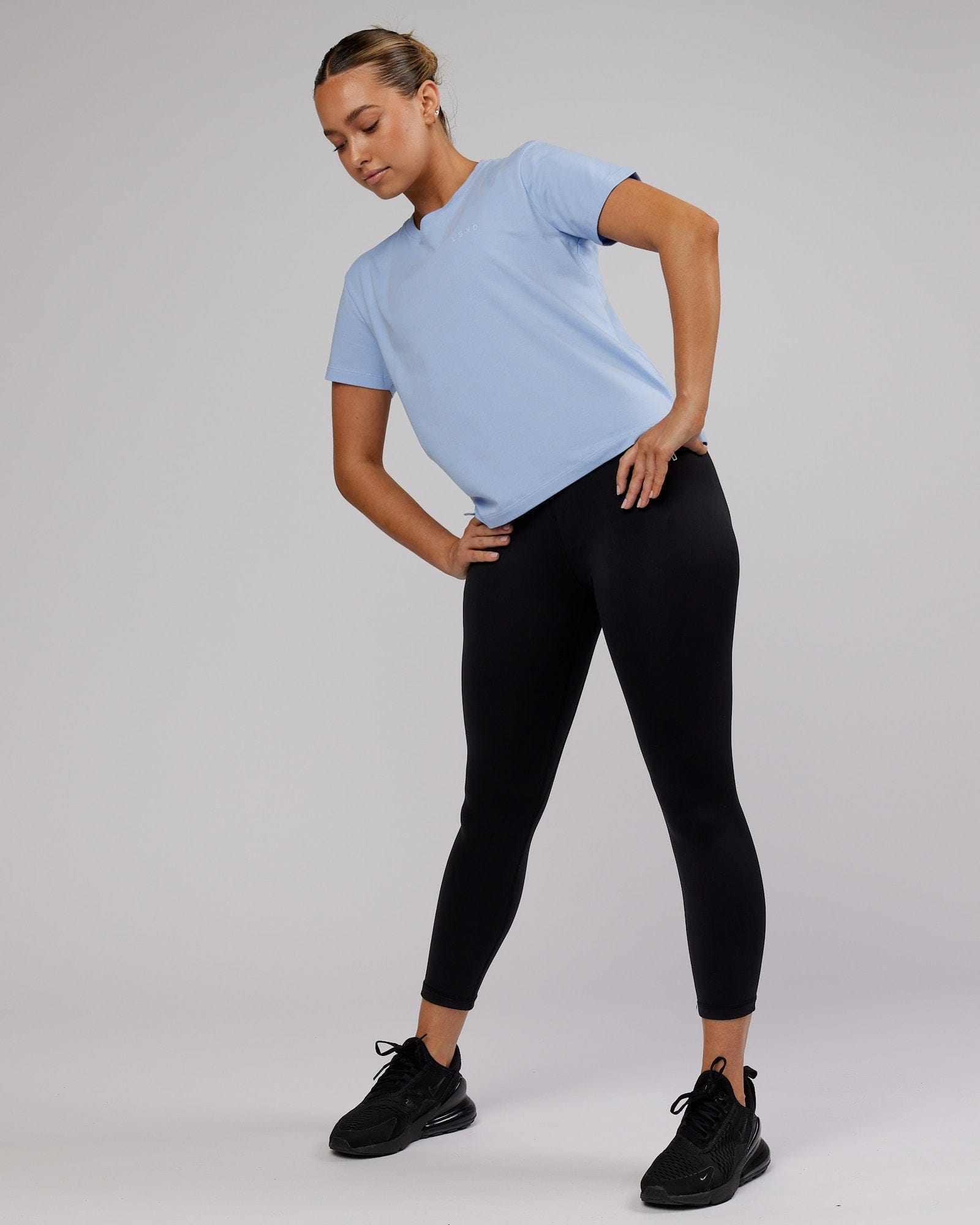 Model wearing Deluxe PimaFLX Tee - Windsurfer